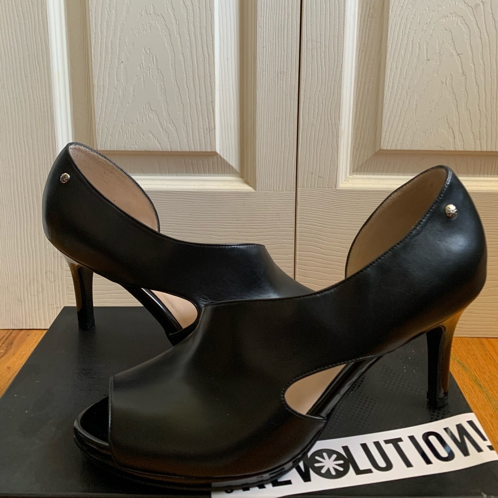 Nordstrom Revolution Black heels